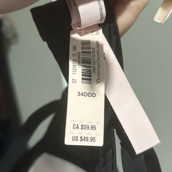 Victoria’s Secret Very Sexy Push Up Bra - Picture 2 of 2